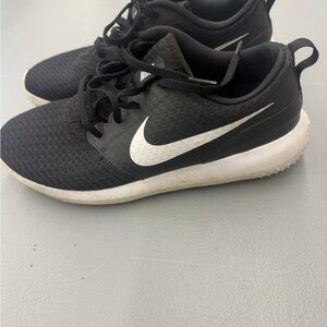 Nike youth 7 golf shoes
